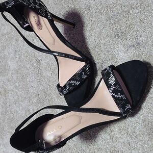 Aldo Strappy Round Toe High Heels With Gemstones - Size 8 Worn